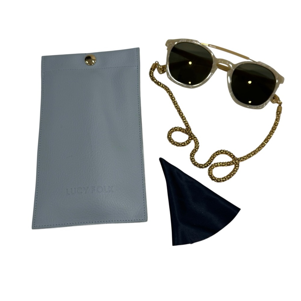 Lucy Folk Stylish Sunglasses with Gold Chain